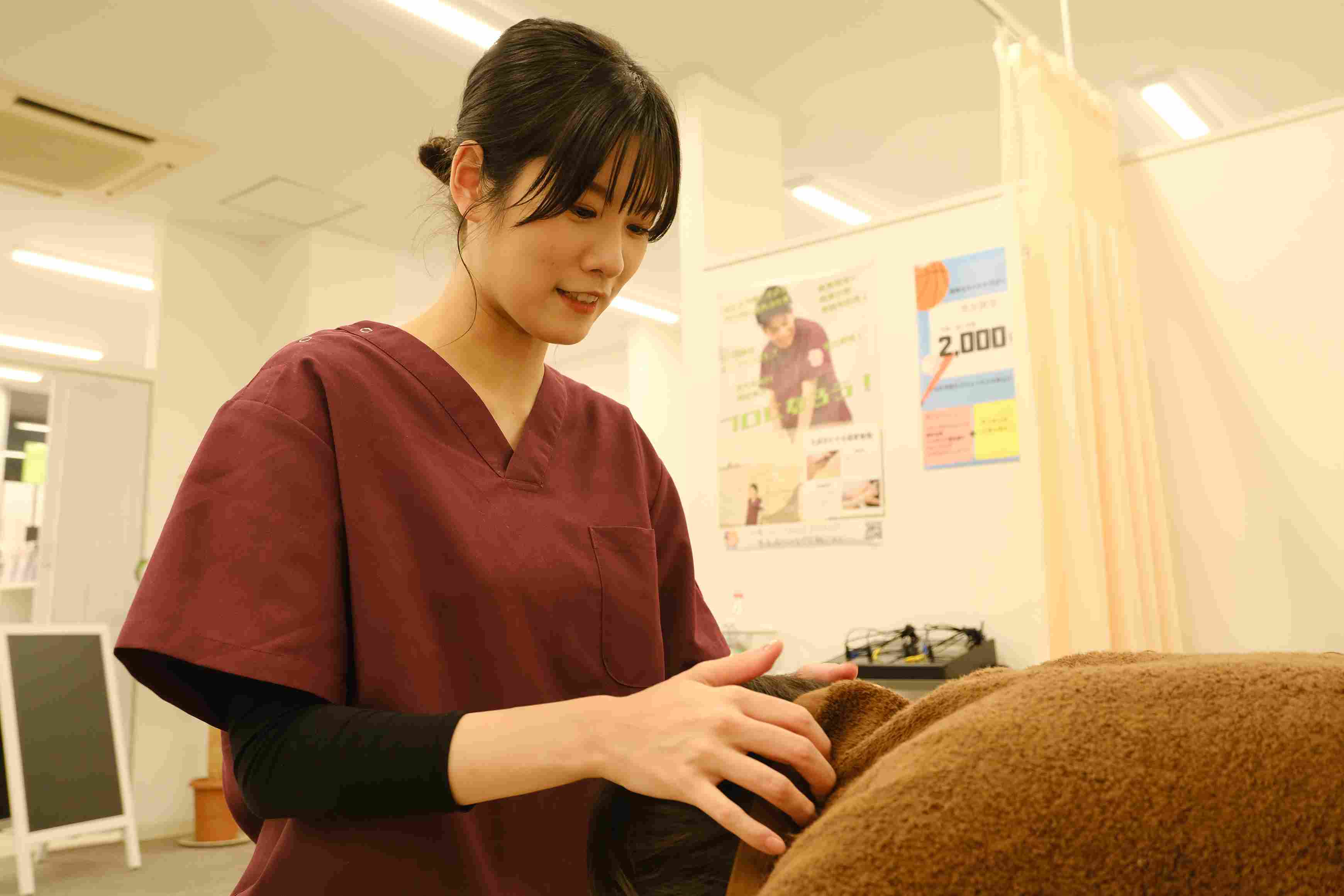 ヘルニア・坐骨神経痛・脊柱管狭窄症施術イメージ